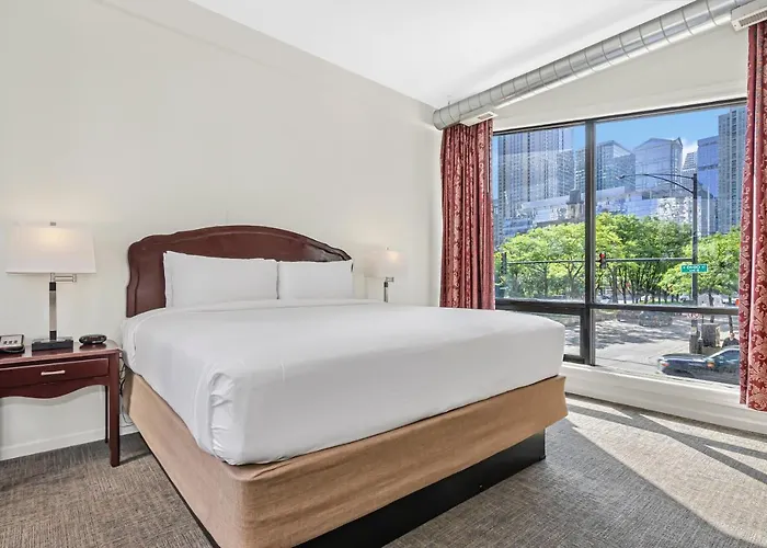 Ohio House 3* Chicago