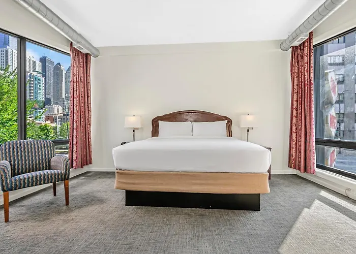 Ohio House 3* Chicago