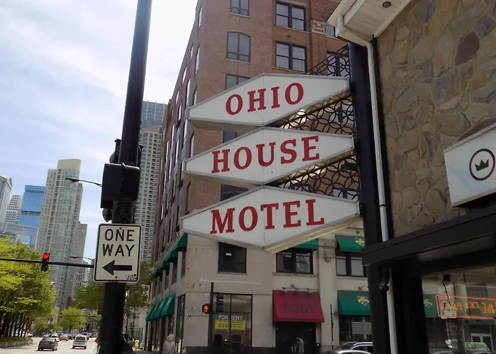 Ohio House 3* Chicago